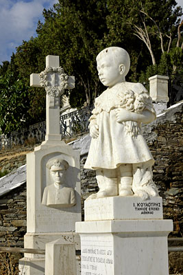 Auf dem Friedhof, Copyright: Stefanie Möhrle