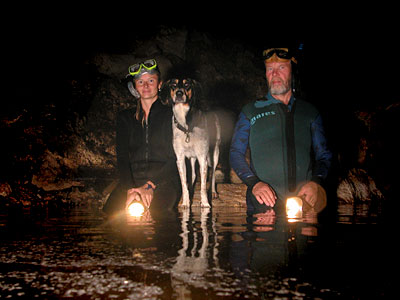 Taubenh&ouml;hle auf Methana, Copyright Stefanie M&ouml;hrle und Dr. Hans-Michael Hackenberg